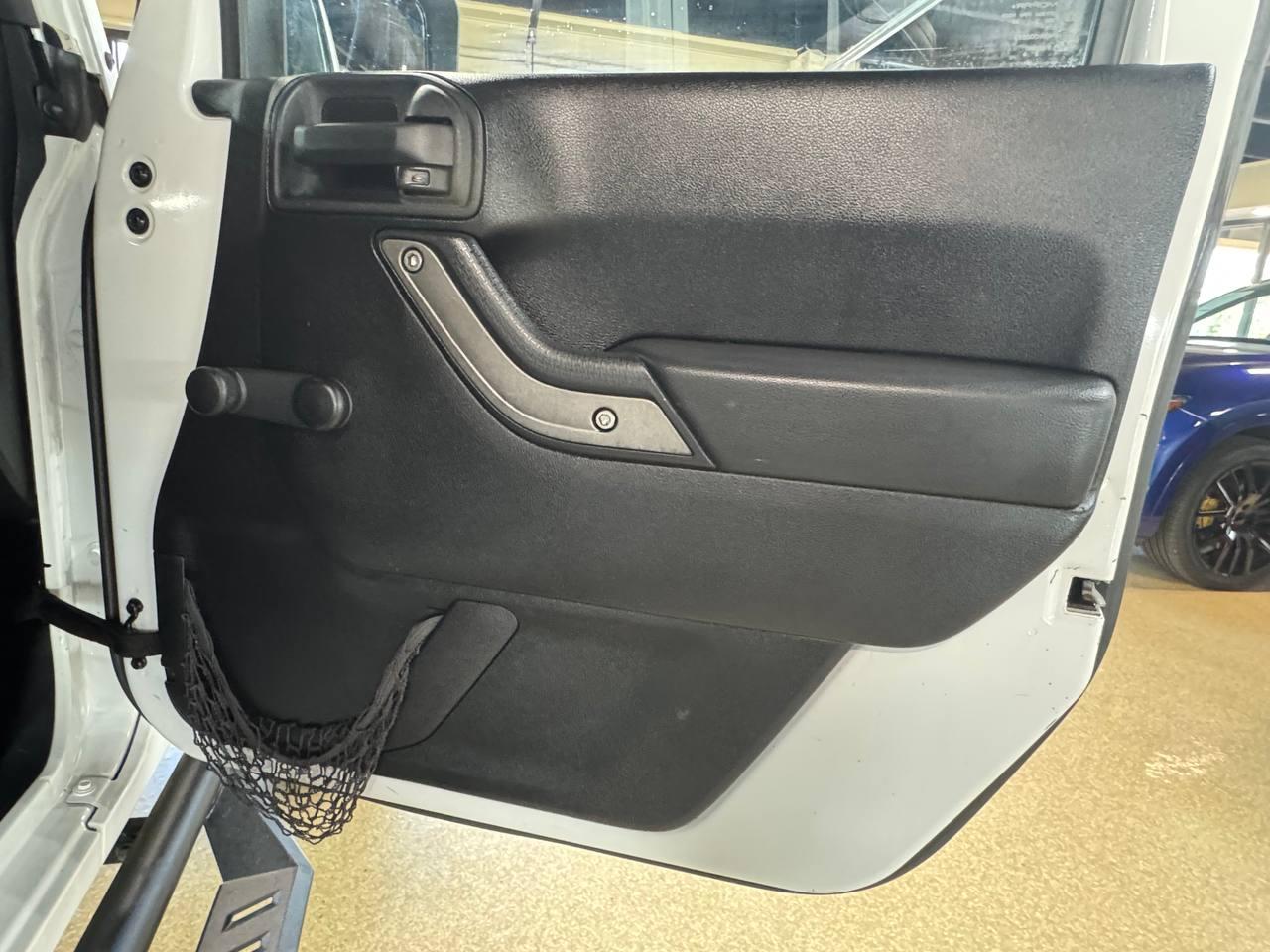 Jeep Wrangler Unlimited 4WD 4dr Sport 2012