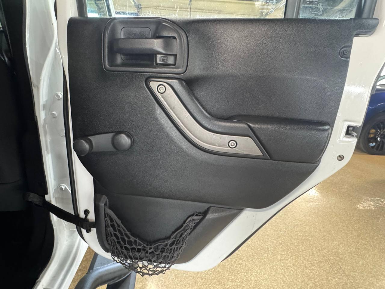 Jeep Wrangler Unlimited 4WD 4dr Sport 2012