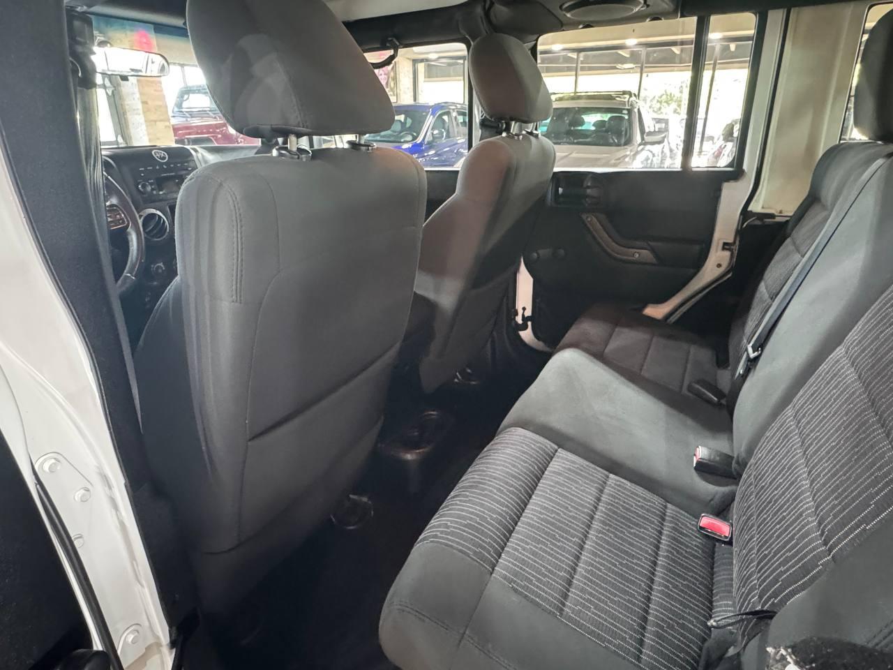 Jeep Wrangler Unlimited 4WD 4dr Sport 2012