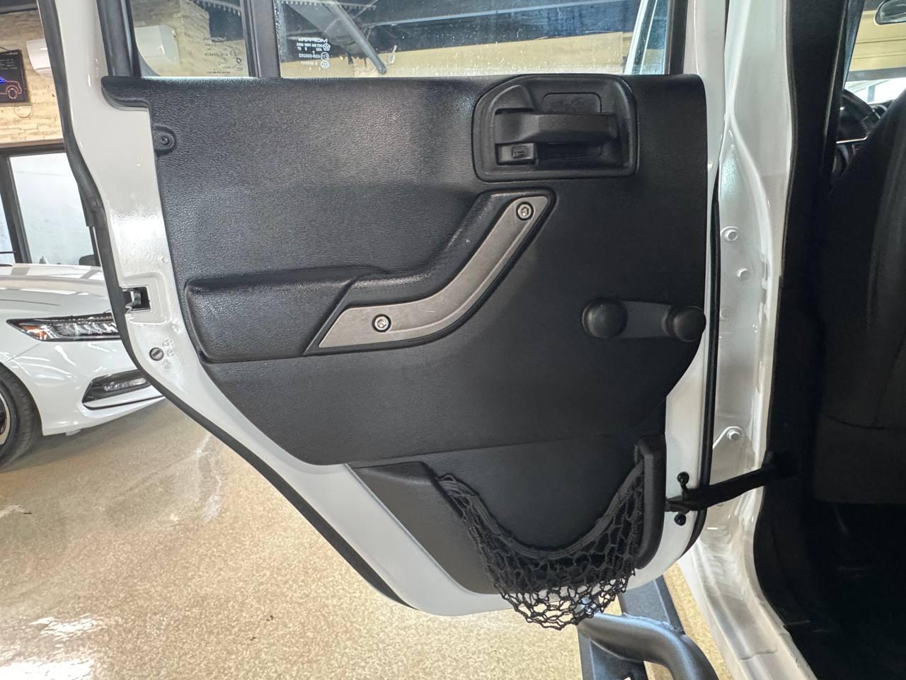 Jeep Wrangler Unlimited 4WD 4dr Sport 2012