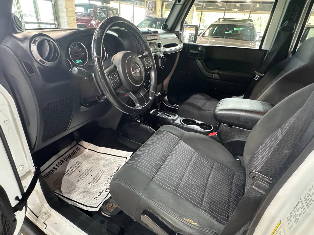 Jeep Wrangler Unlimited 4WD 4dr Sport 2012