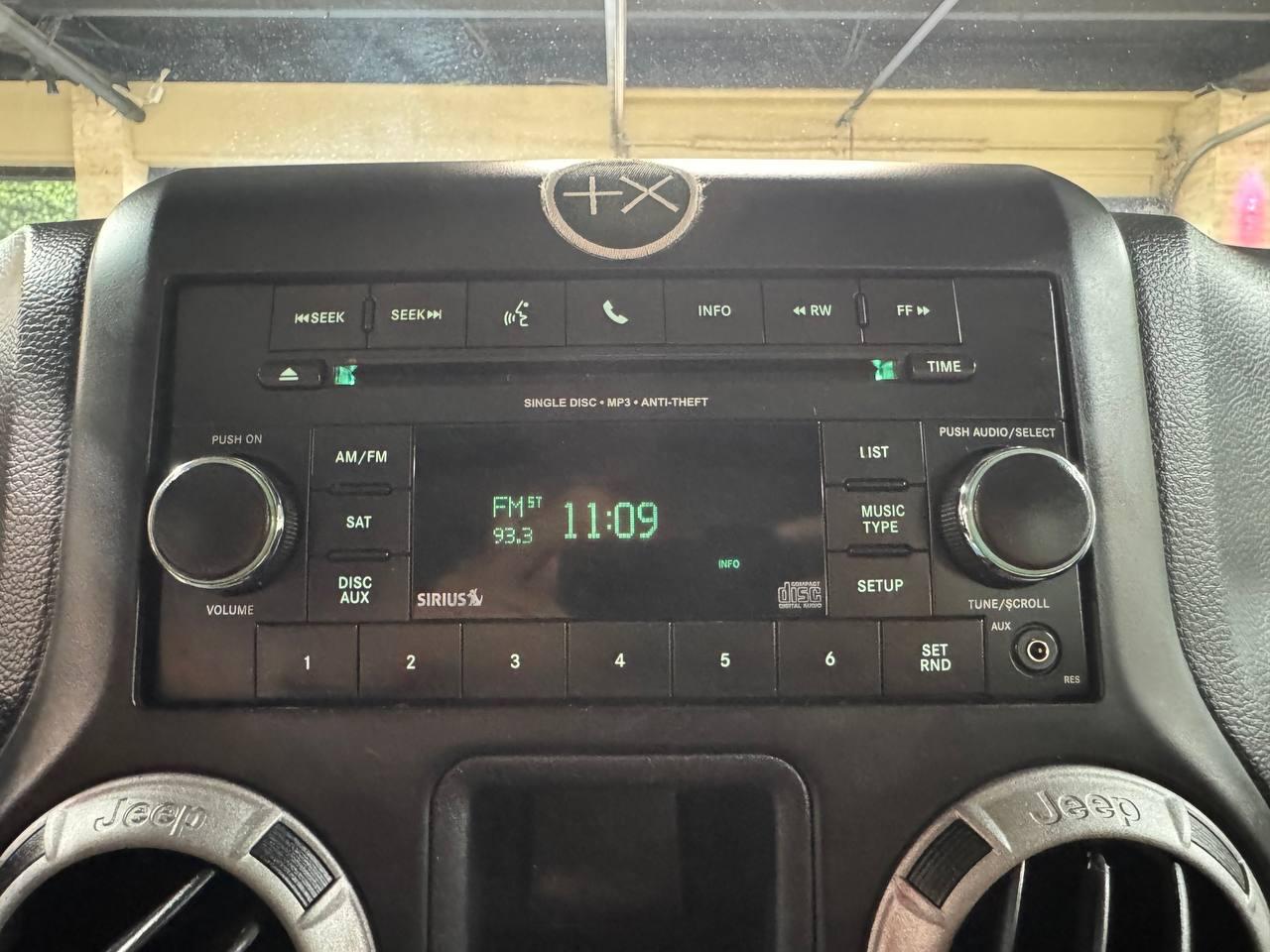 Jeep Wrangler Unlimited 4WD 4dr Sport 2012