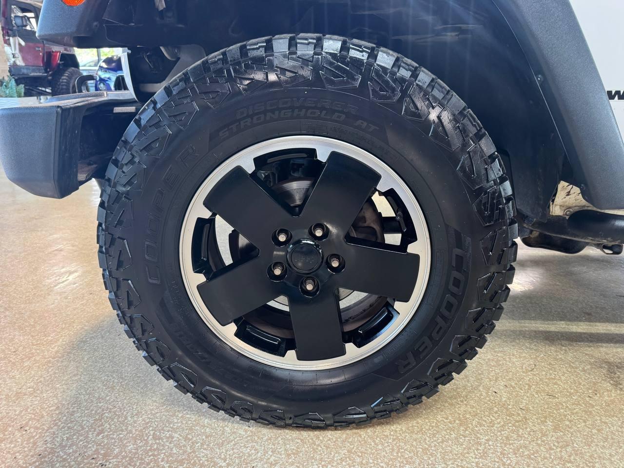 Jeep Wrangler Unlimited 4WD 4dr Sport 2012