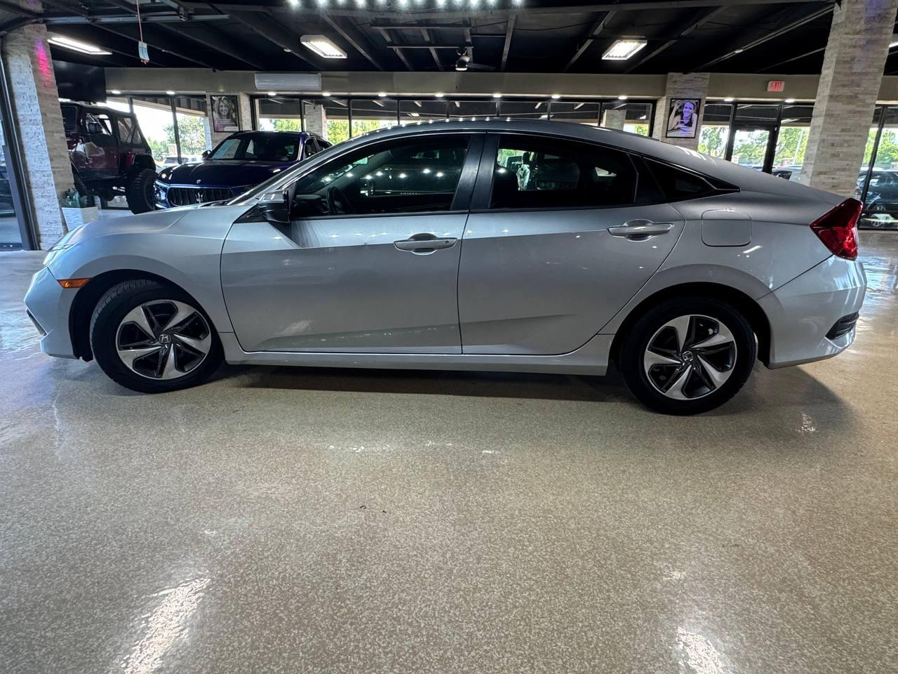 Honda Civic Sedan LX CVT 2020