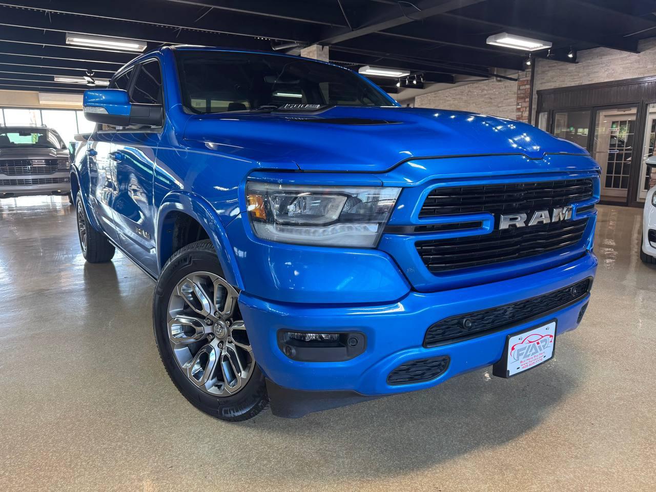 2021 RAM 1500 Laramie 4x4 Crew Cab 5'7" Box