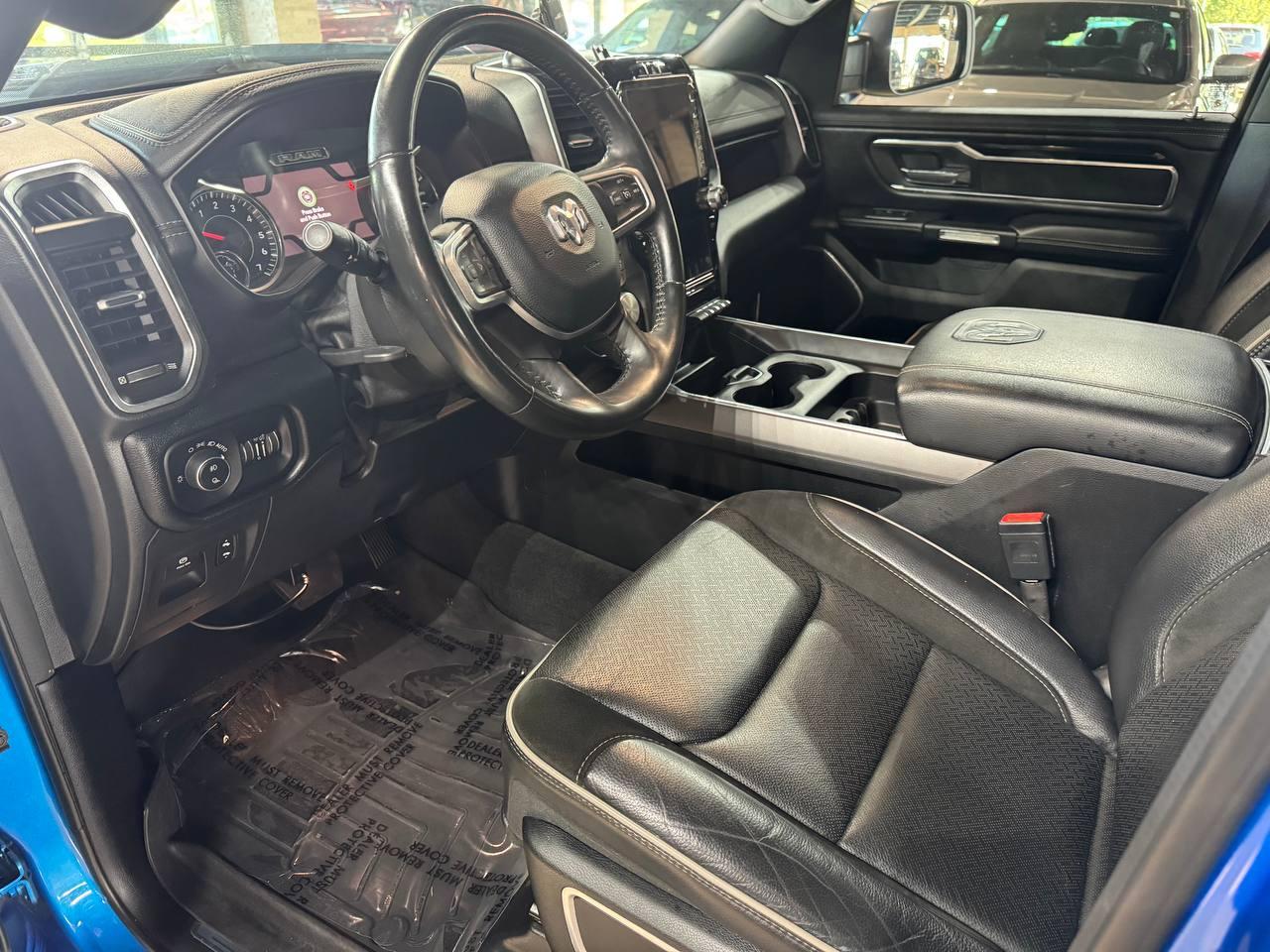 RAM 1500 Laramie 4x4 Crew Cab 5'7" Box 2021