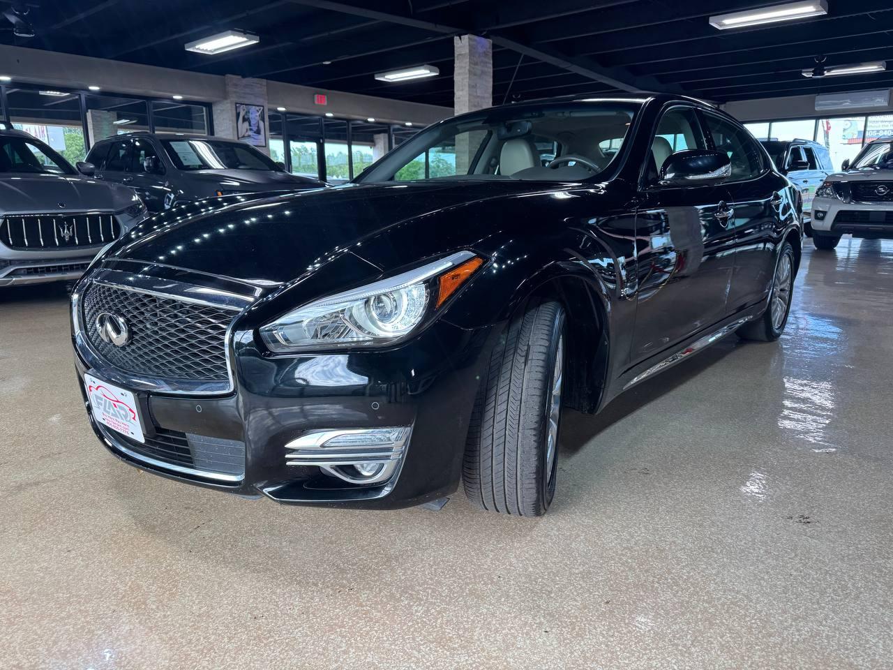 Infiniti Q70L 4dr Sdn V6 AWD 2015