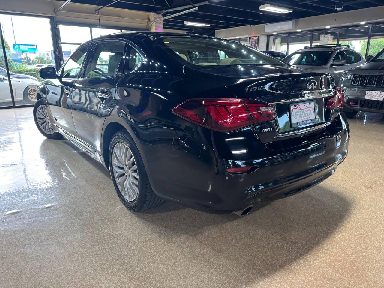 Infiniti Q70L 4dr Sdn V6 AWD 2015