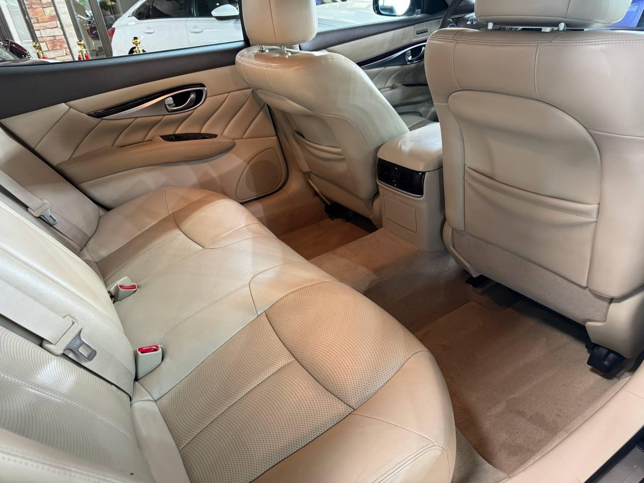 Infiniti Q70L 4dr Sdn V6 AWD 2015