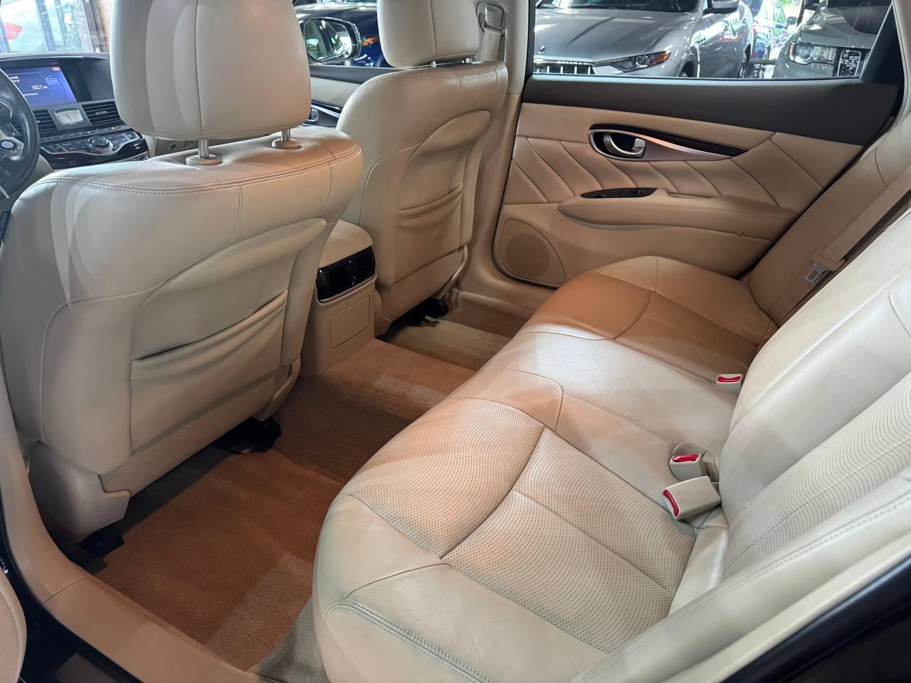 Infiniti Q70L 4dr Sdn V6 AWD 2015