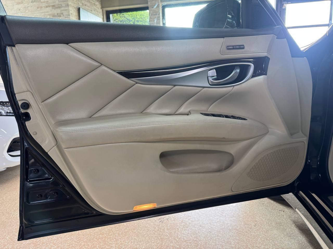 Infiniti Q70L 4dr Sdn V6 AWD 2015