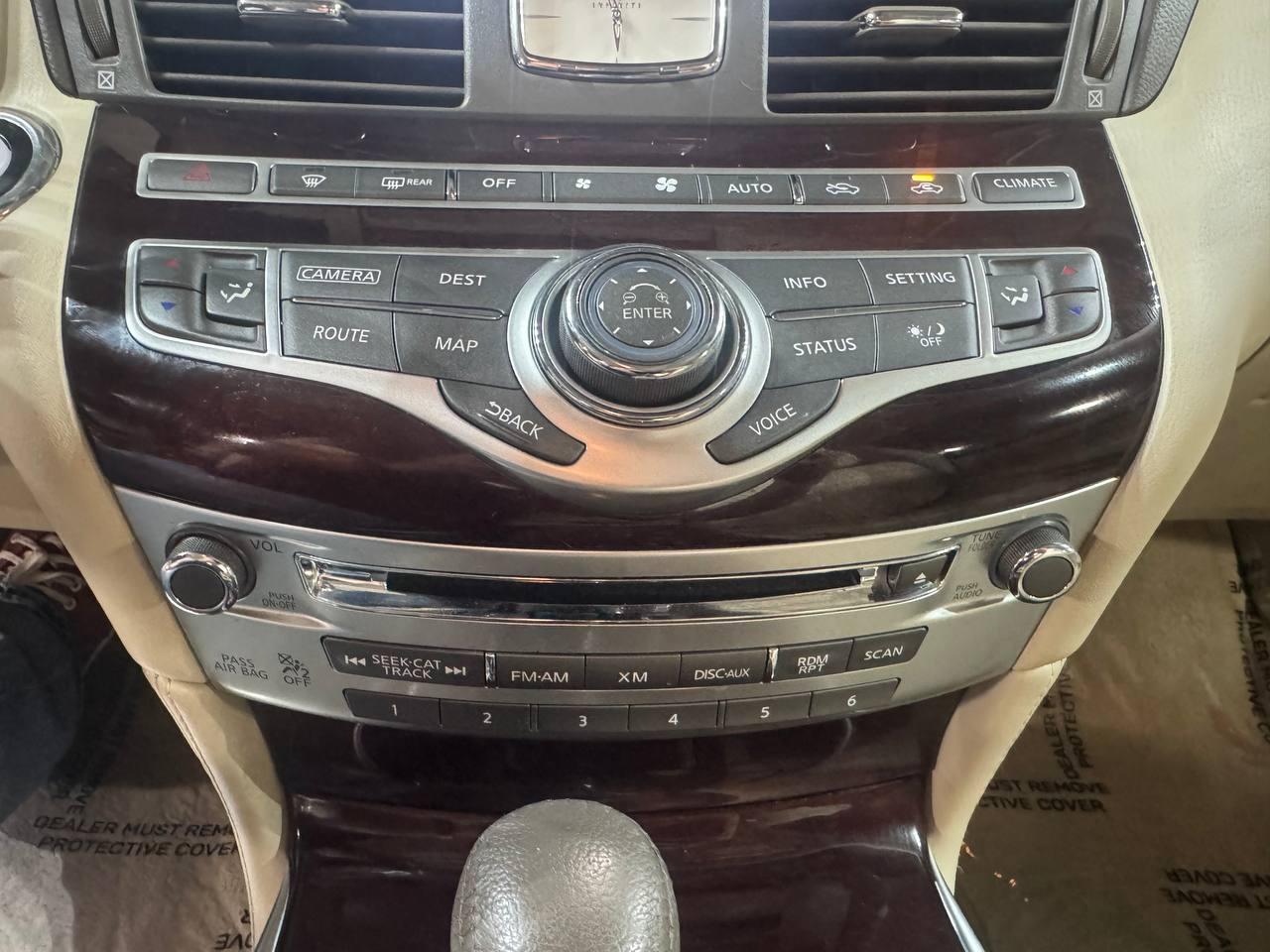 Infiniti Q70L 4dr Sdn V6 AWD 2015