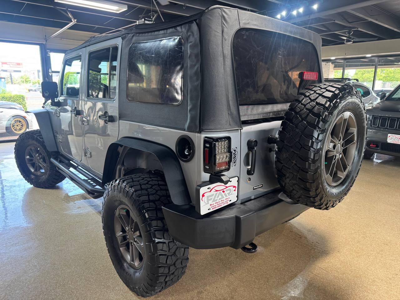 Jeep Wrangler Unlimited 4WD 4dr Sport 2016