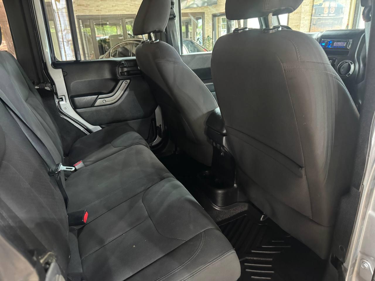 Jeep Wrangler Unlimited 4WD 4dr Sport 2016