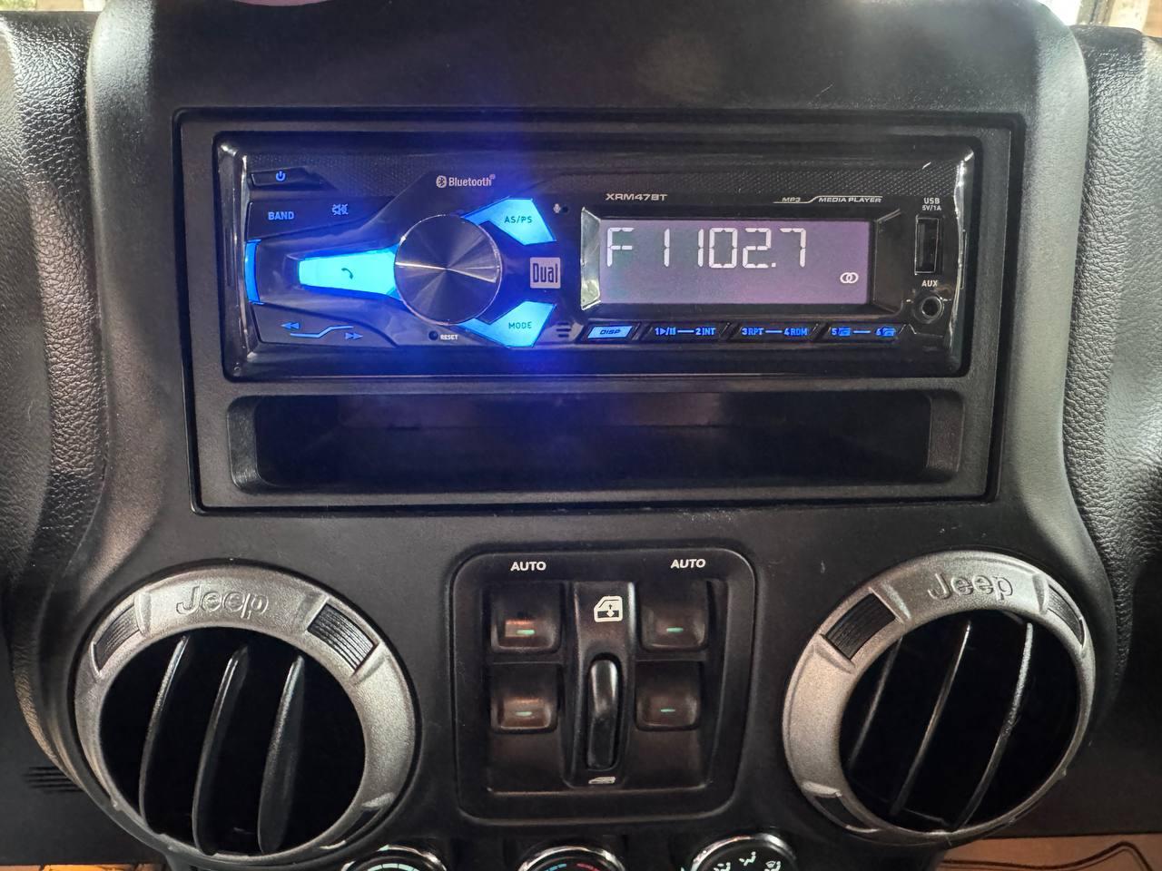 Jeep Wrangler Unlimited 4WD 4dr Sport 2016