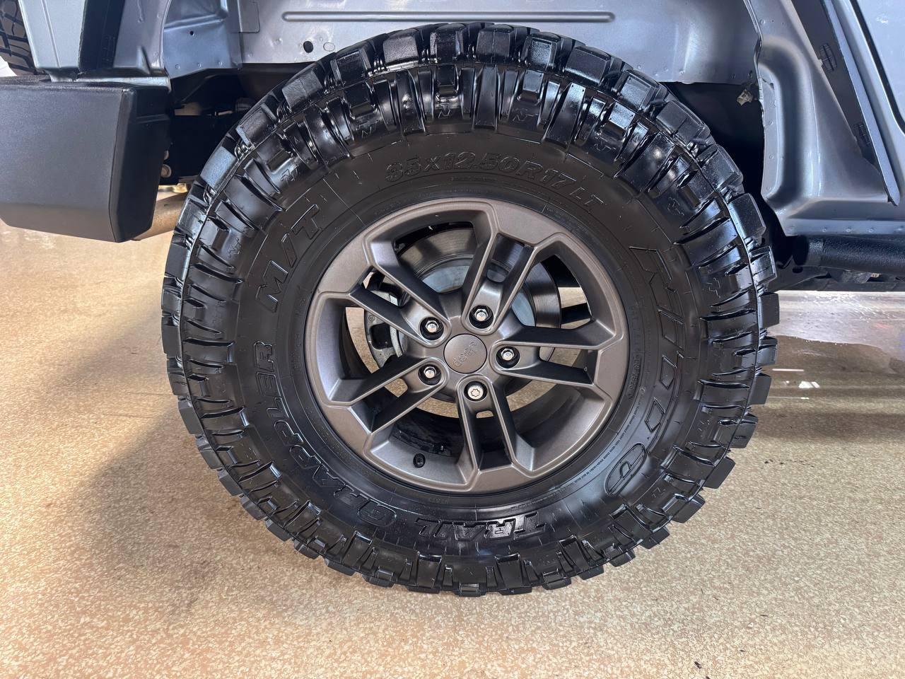 Jeep Wrangler Unlimited 4WD 4dr Sport 2016