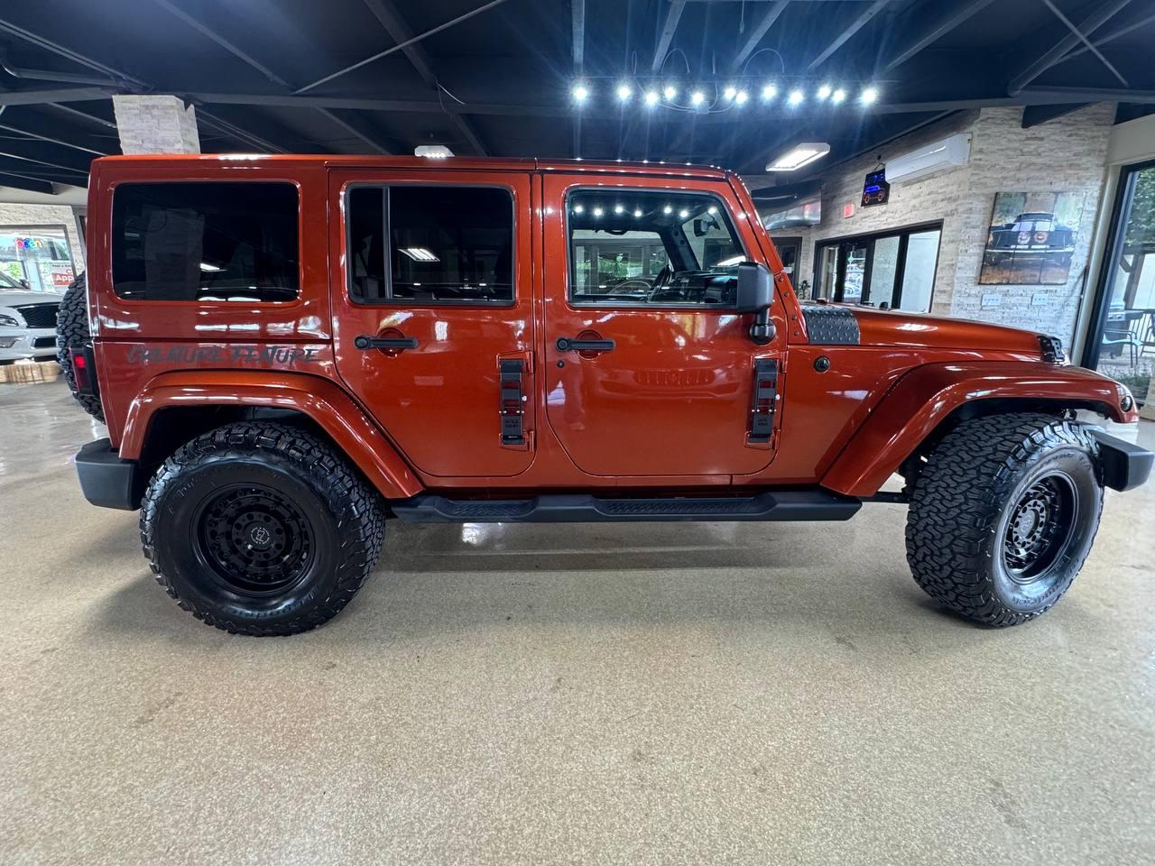 Jeep Wrangler Unlimited 4WD 4dr Sahara 2014