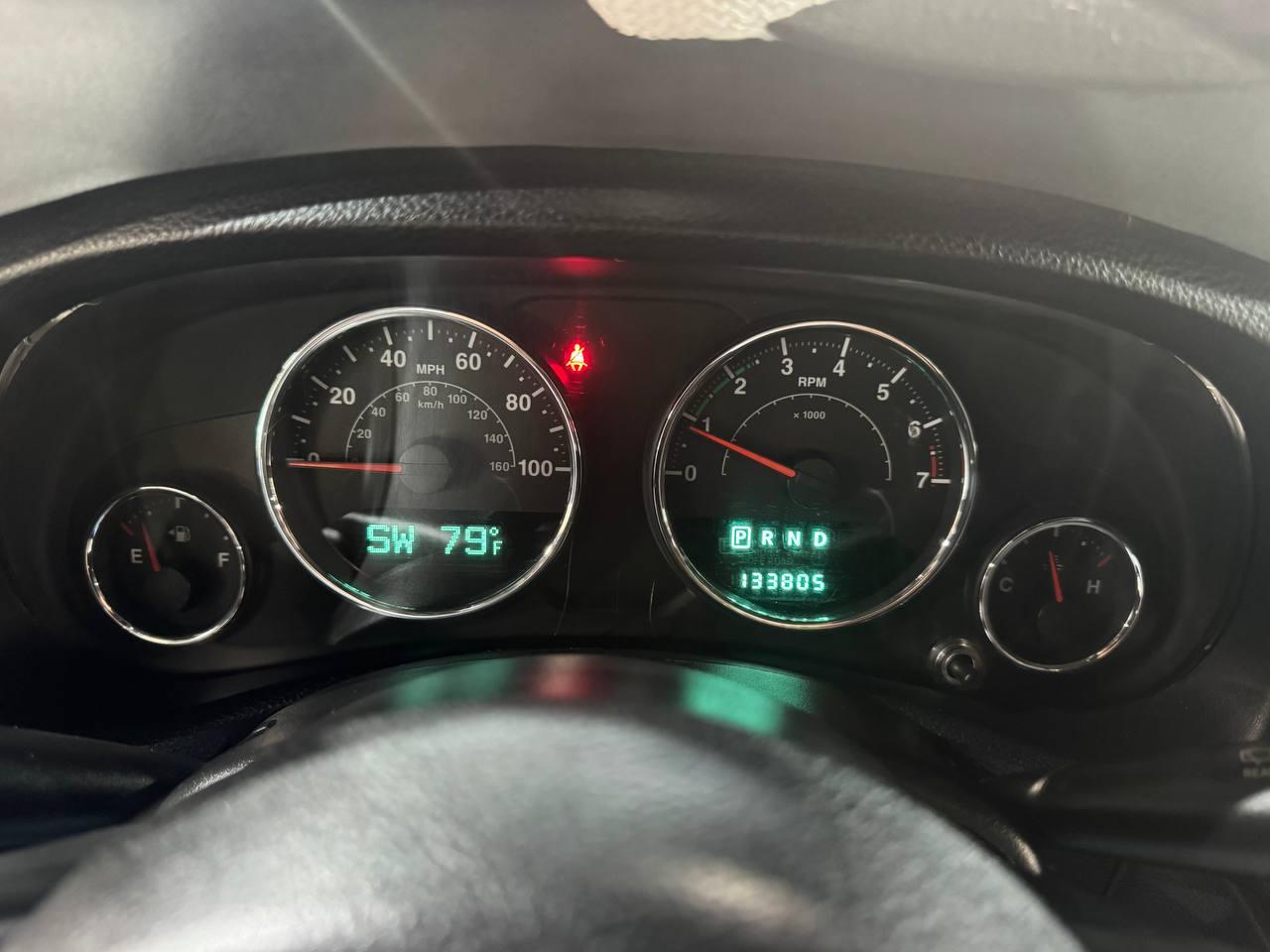 Jeep Wrangler Unlimited 4WD 4dr Sahara 2014
