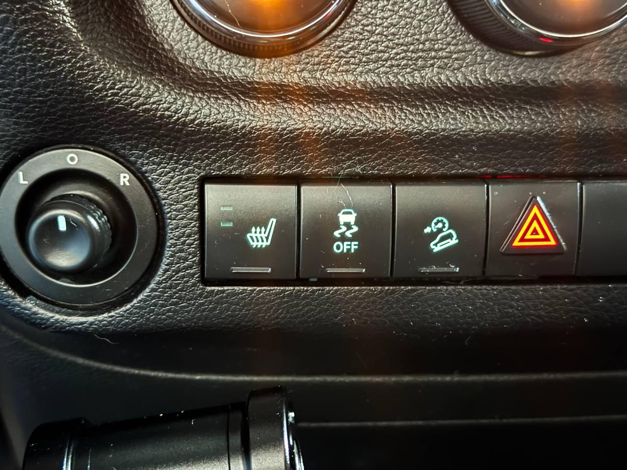 Jeep Wrangler Unlimited 4WD 4dr Sahara 2014