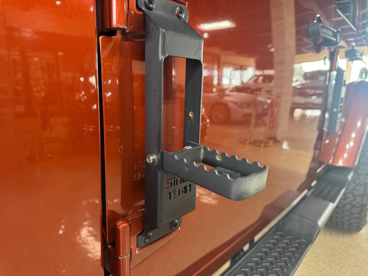 Jeep Wrangler Unlimited 4WD 4dr Sahara 2014