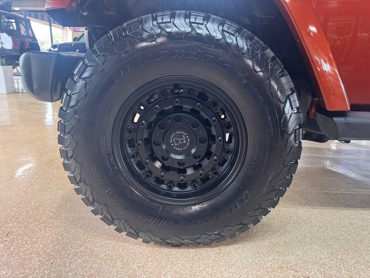 Jeep Wrangler Unlimited 4WD 4dr Sahara 2014