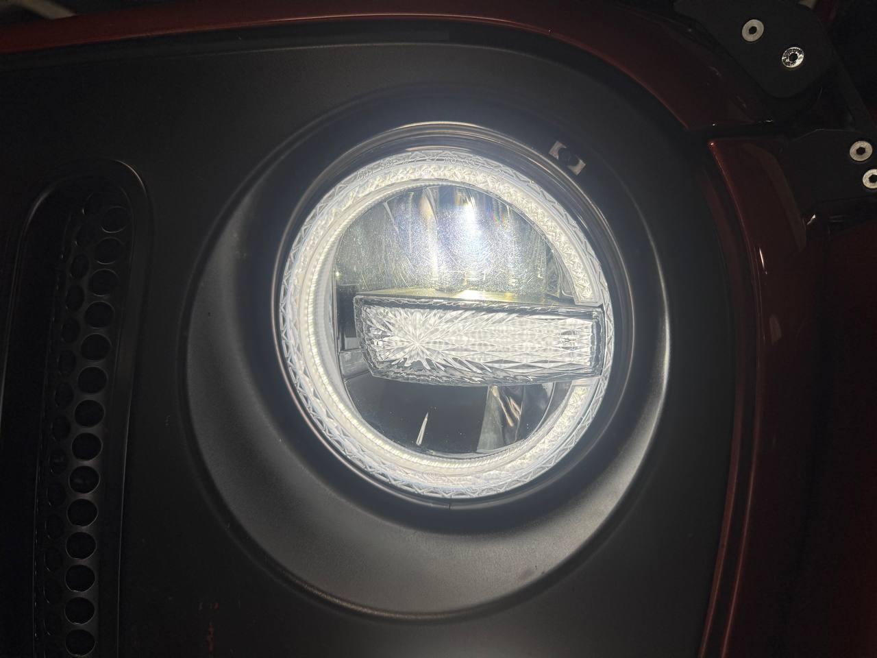Jeep Wrangler Unlimited 4WD 4dr Sahara 2014
