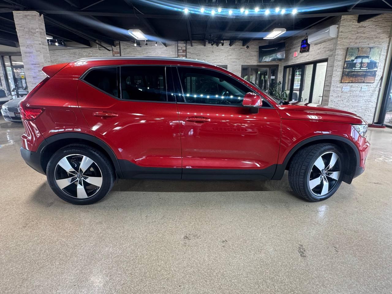 Volvo XC40 T5 AWD Momentum 2019