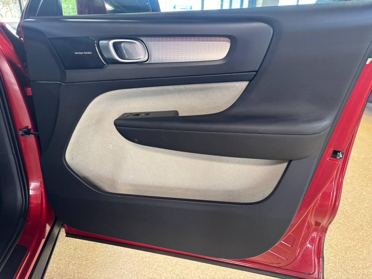 Volvo XC40 T5 AWD Momentum 2019