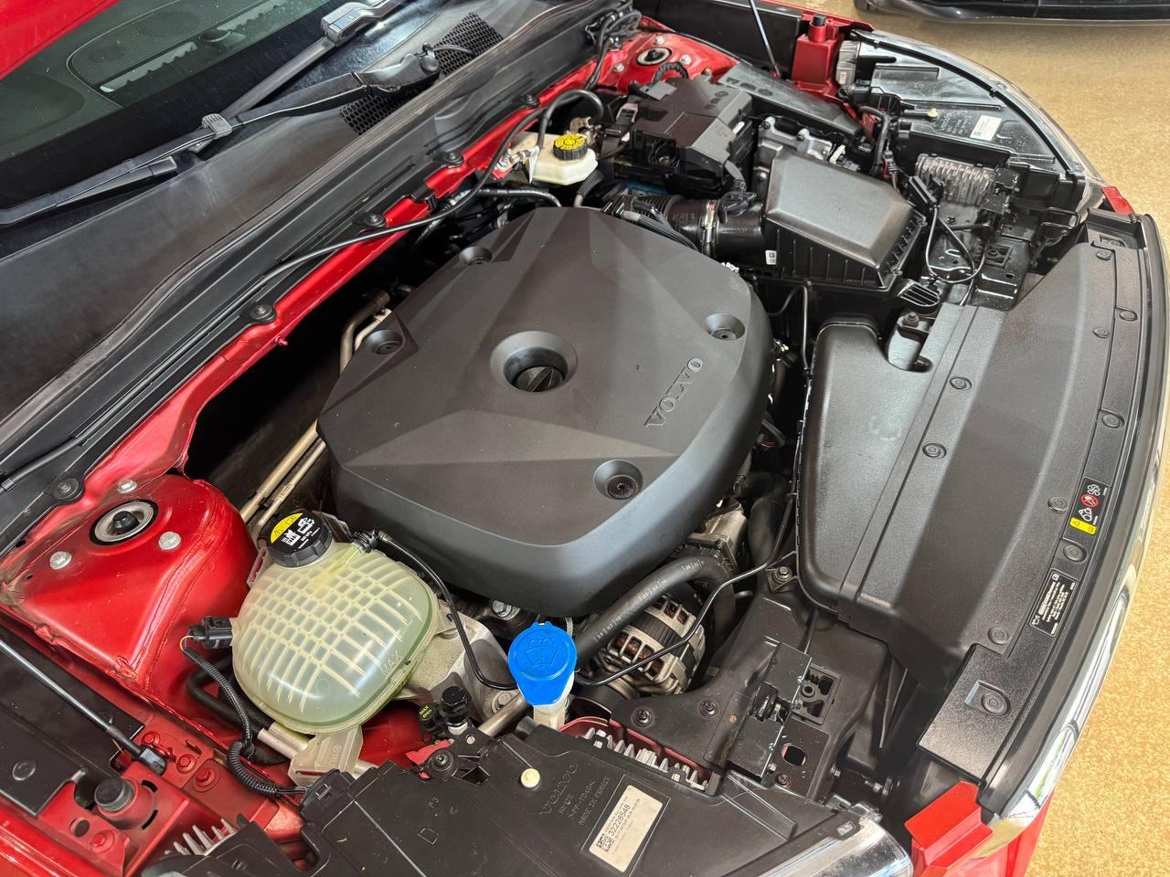 Volvo XC40 T5 AWD Momentum 2019