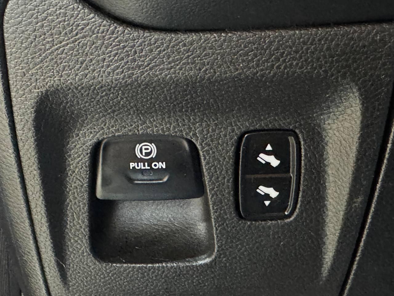 RAM 1500 Limited 4x4 Crew Cab 5'7" Box 2019