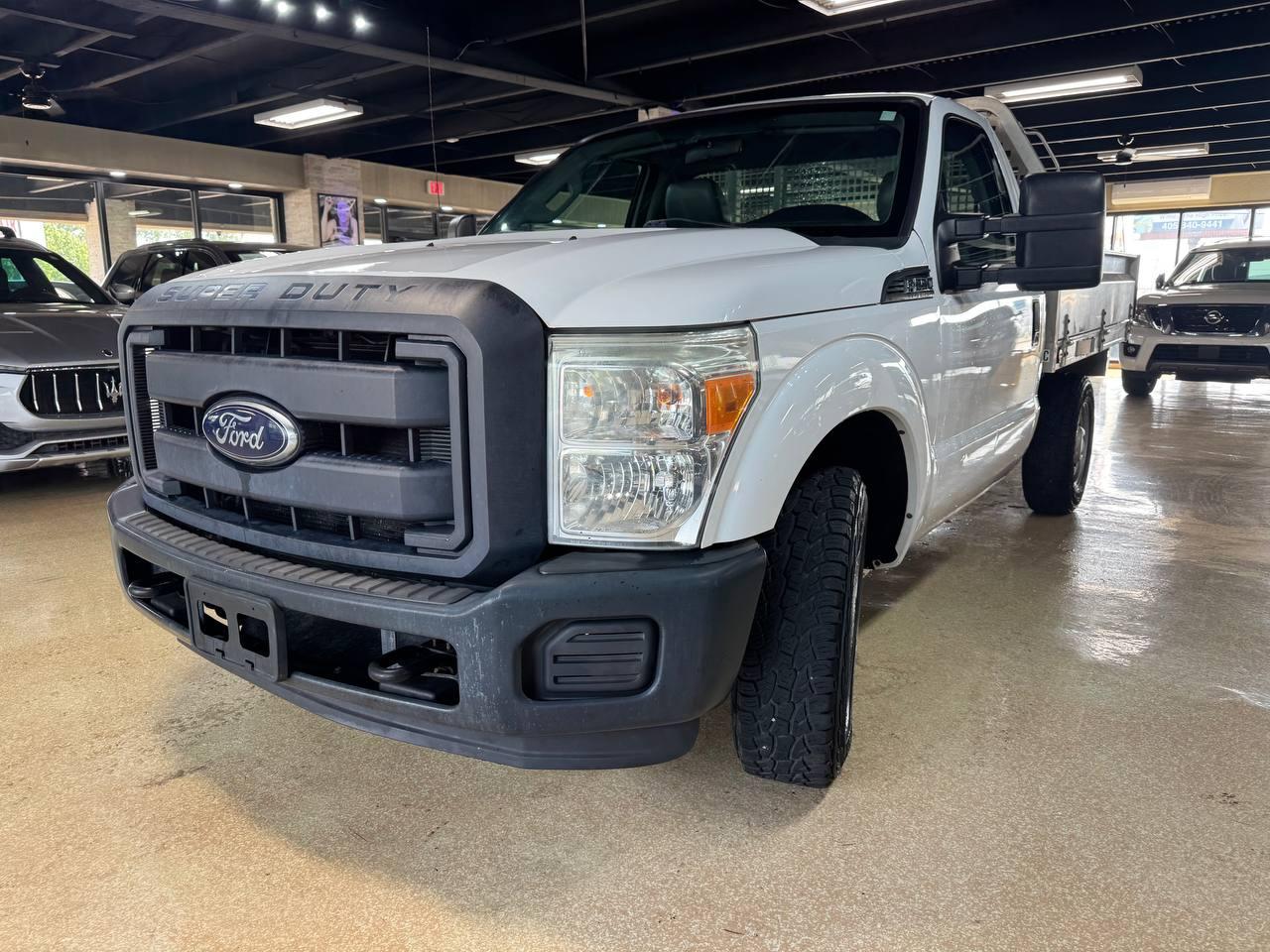 Ford Super Duty F-250 SRW 2WD Reg Cab 137" XLT 2012