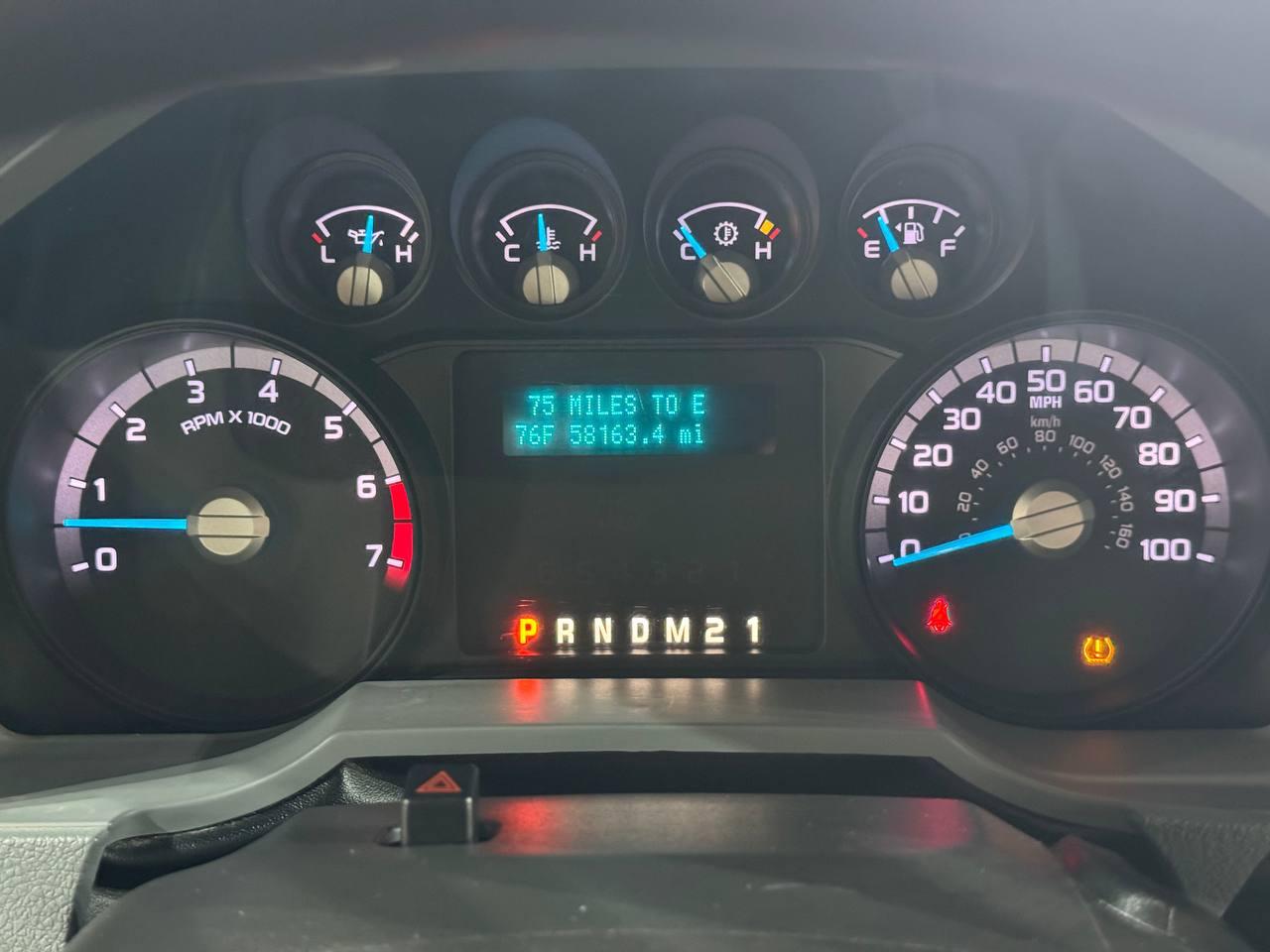 Ford Super Duty F-250 SRW 2WD Reg Cab 137" XLT 2012
