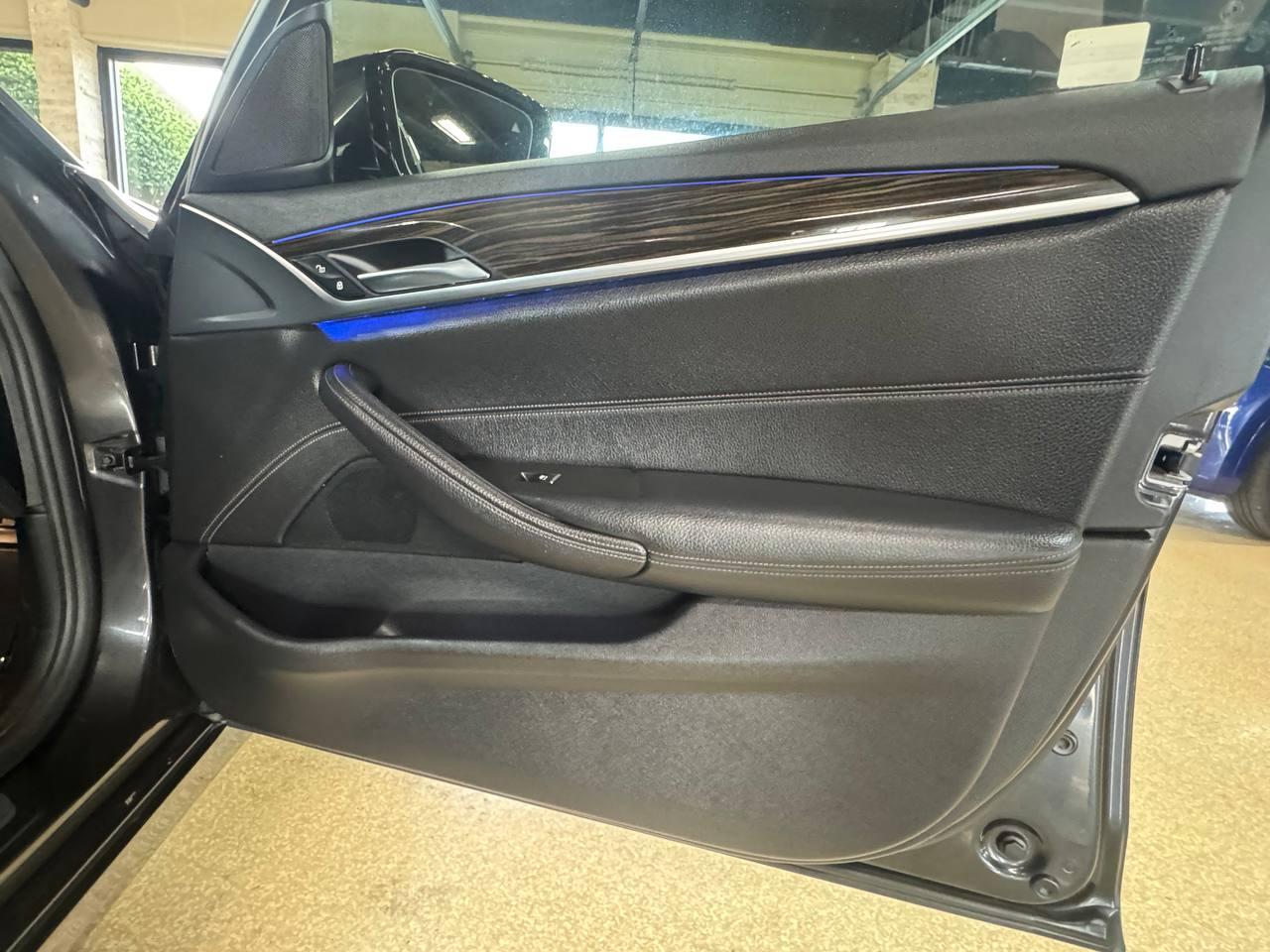 BMW 5 Series 530i Sedan 2018