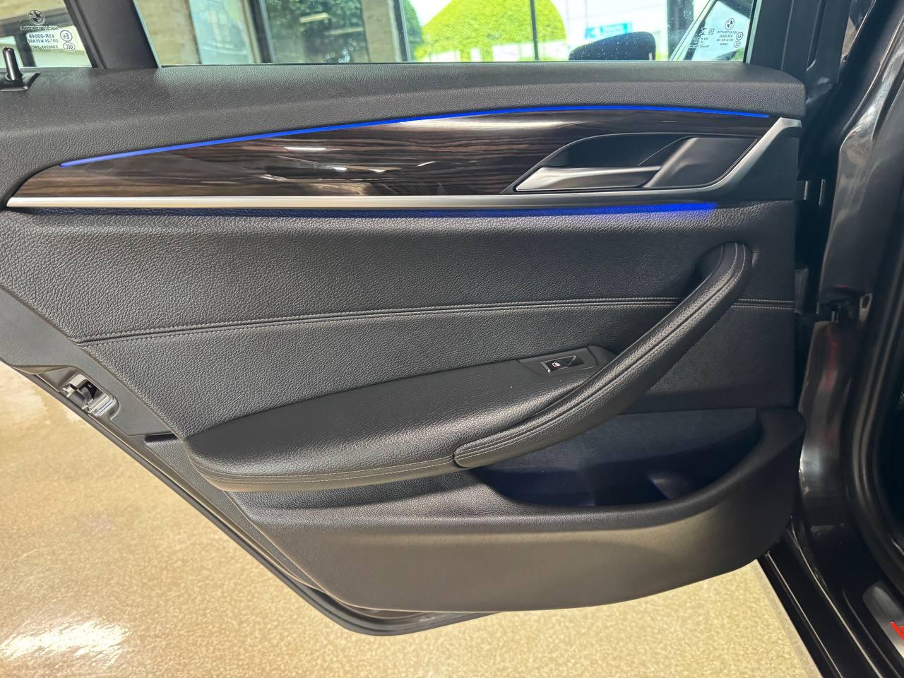 BMW 5 Series 530i Sedan 2018