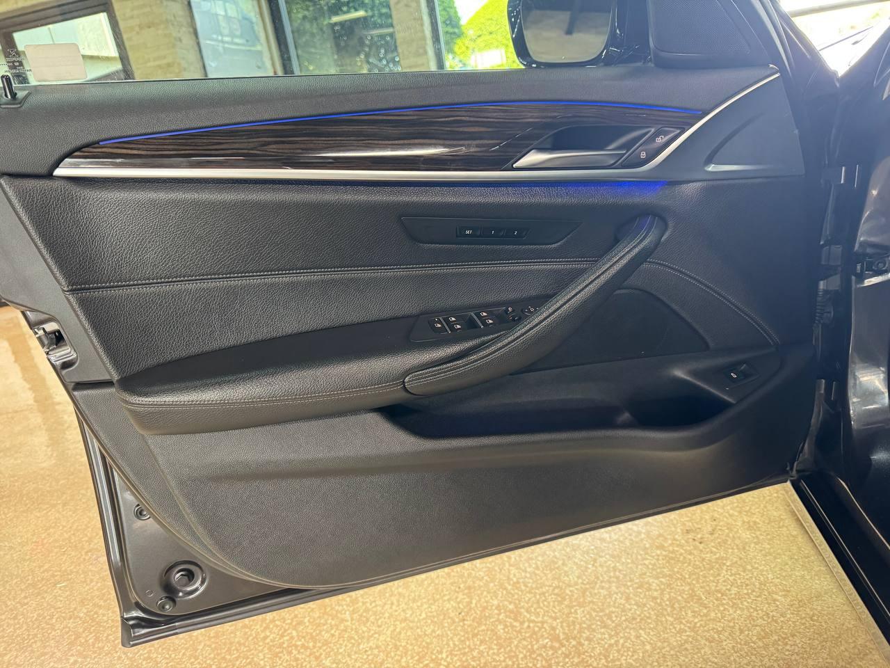 BMW 5 Series 530i Sedan 2018