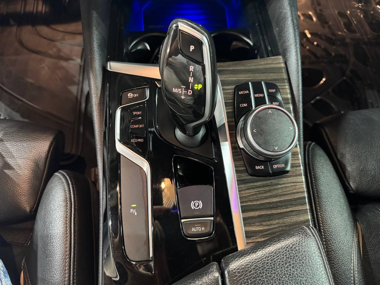 BMW 5 Series 530i Sedan 2018