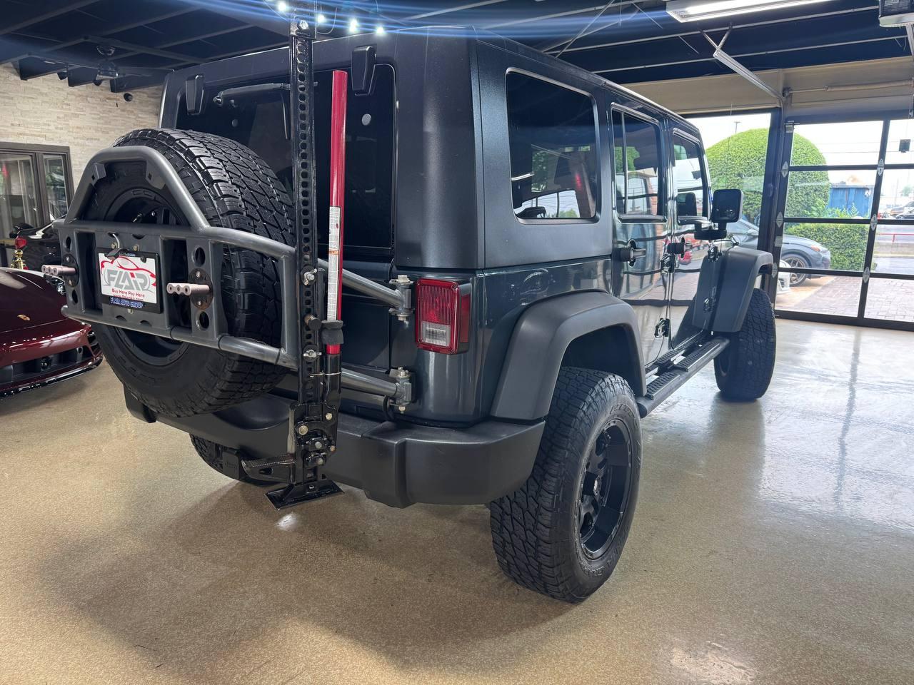 Jeep Wrangler 4WD 4dr Unlimited X 2008