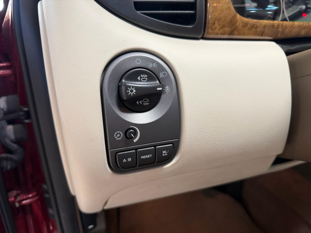 Jaguar X-Type 4dr Sdn 3.0L 2005