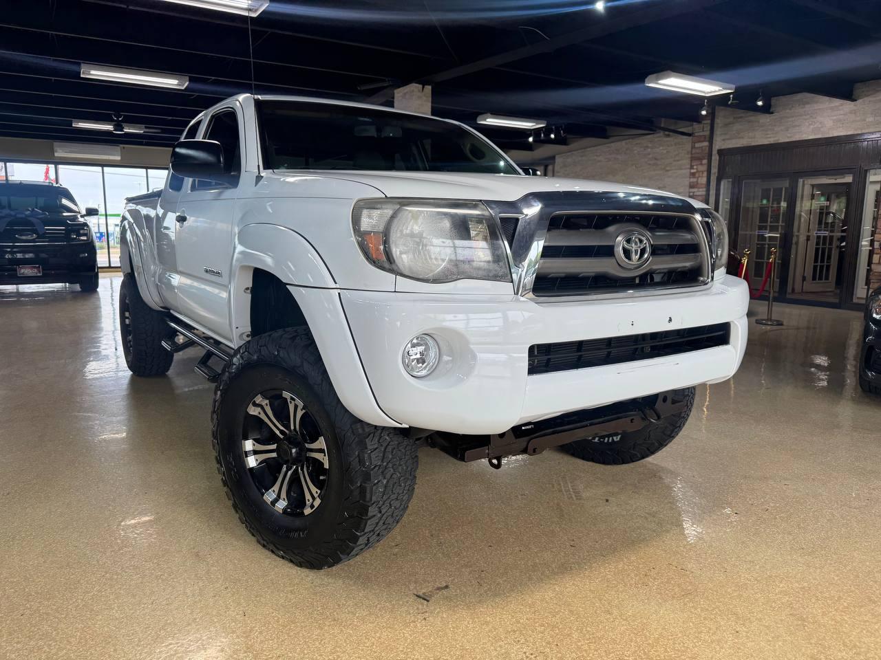 Toyota Tacoma 2WD Access I4 MT PreRunner (Natl) 2009