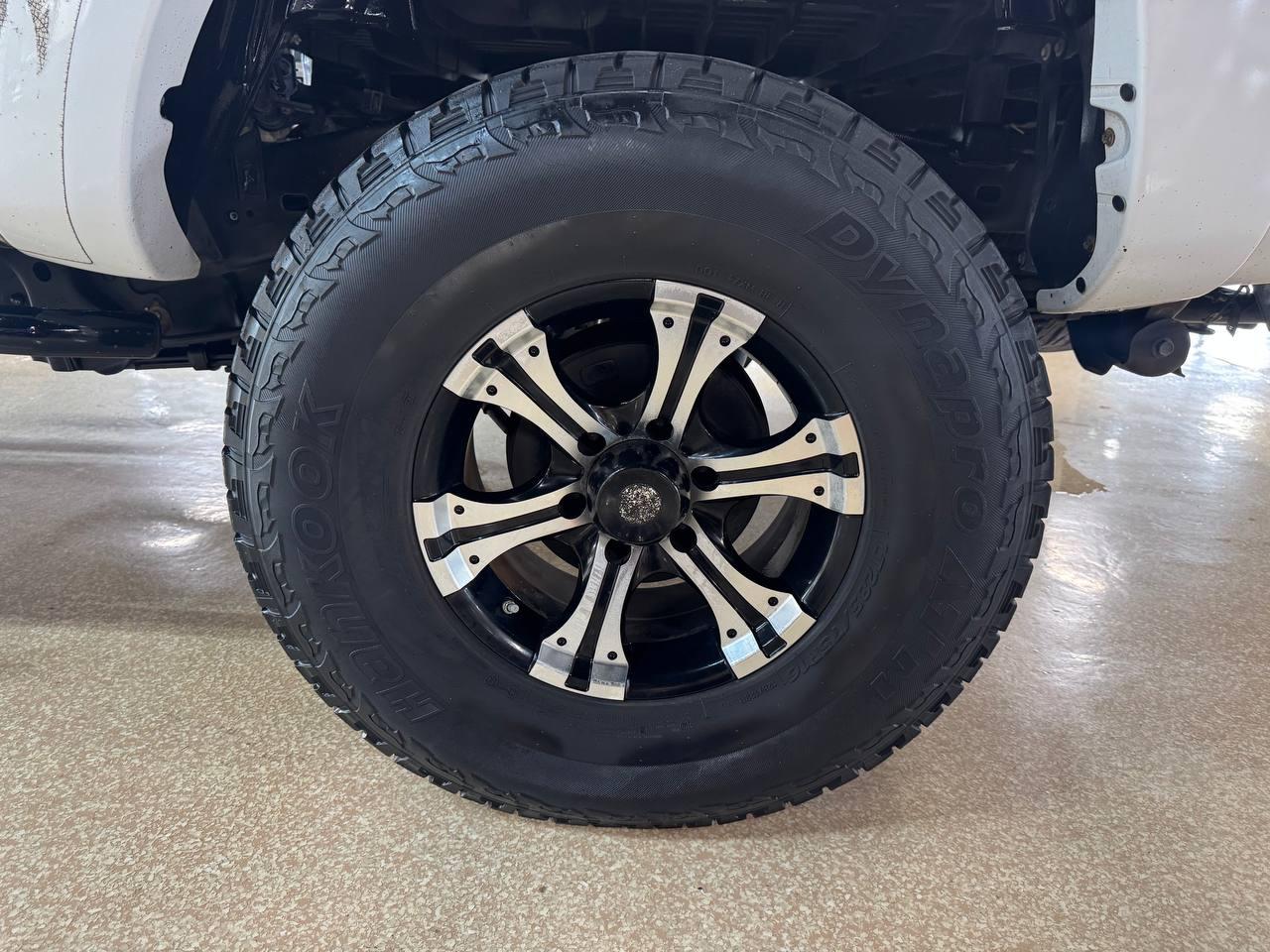 Toyota Tacoma 2WD Access I4 MT PreRunner (Natl) 2009
