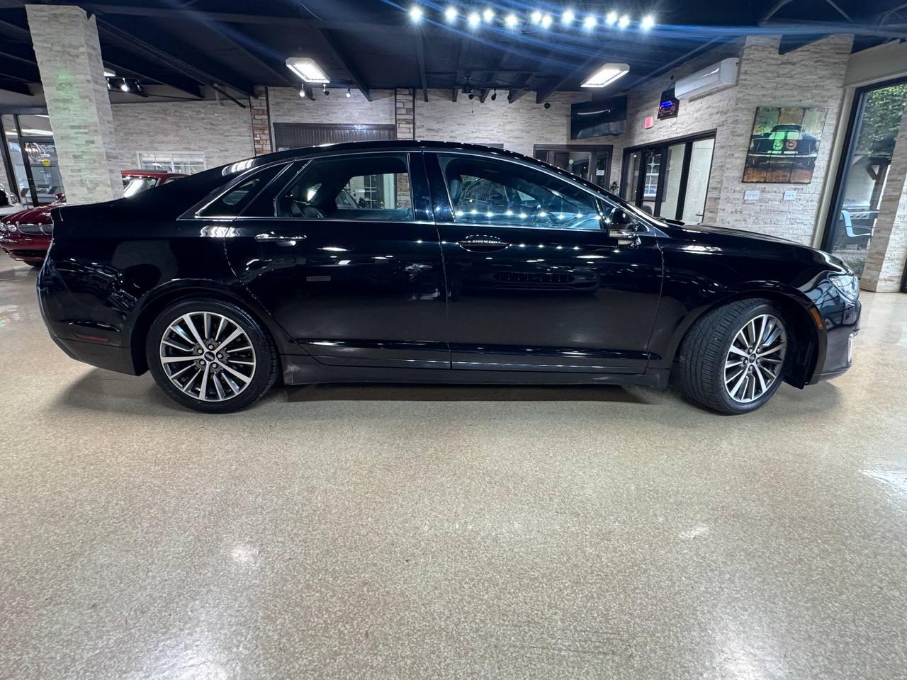 Lincoln MKZ Standard FWD 2019