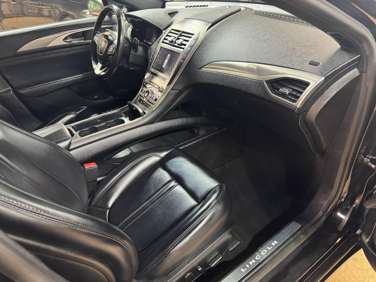 Lincoln MKZ Standard FWD 2019