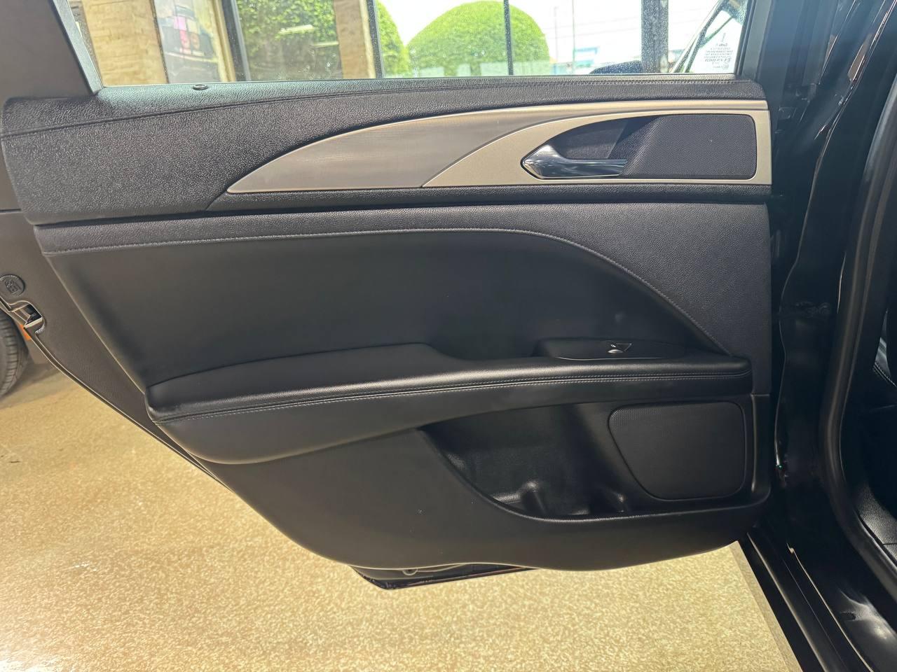 Lincoln MKZ Standard FWD 2019