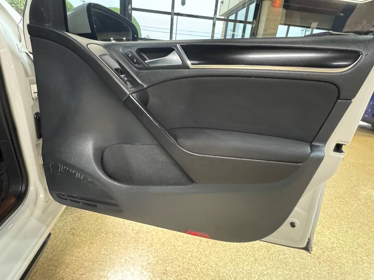 Volkswagen GTI 4dr HB Man 2011