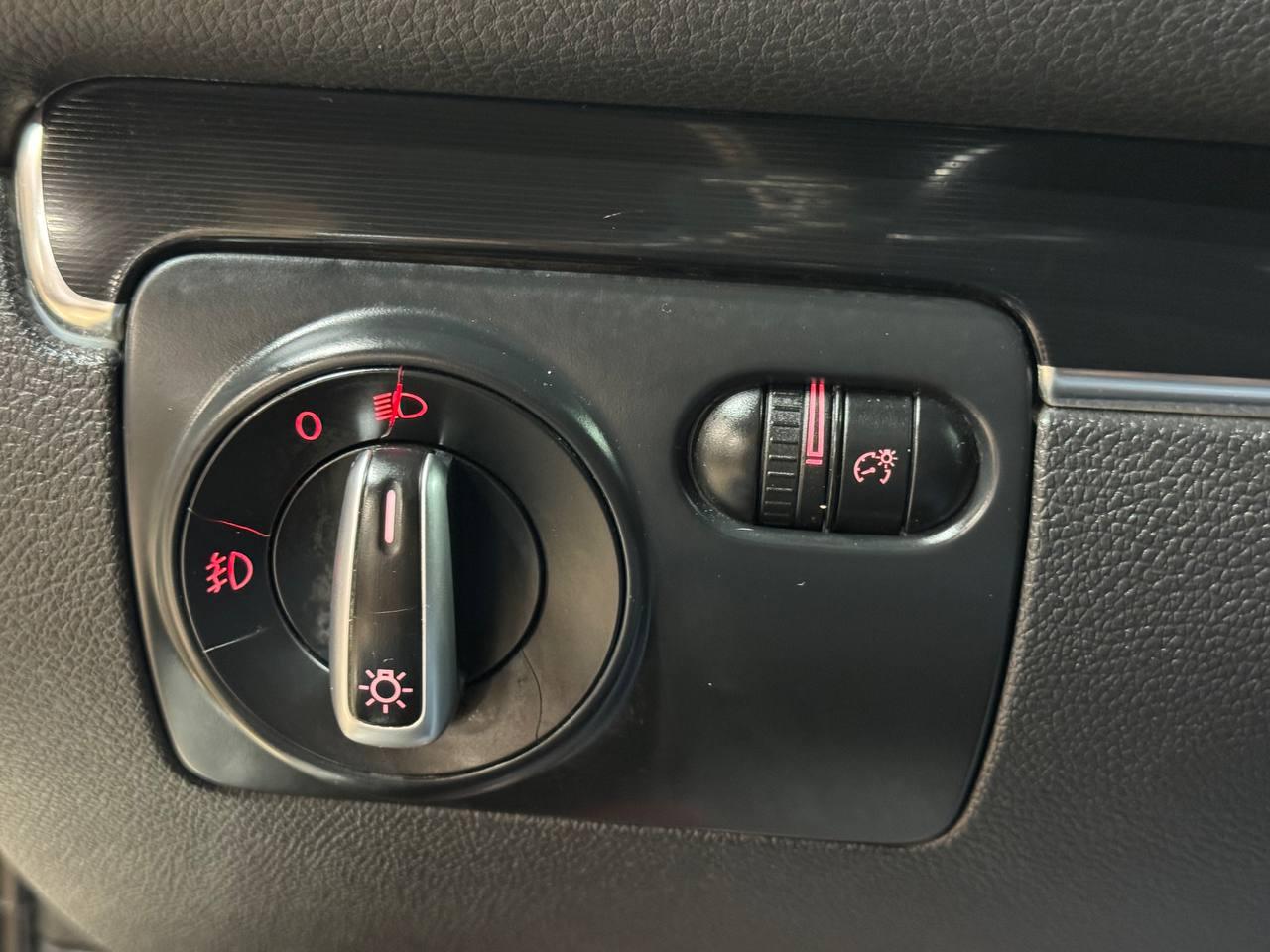 Volkswagen GTI 4dr HB Man 2011