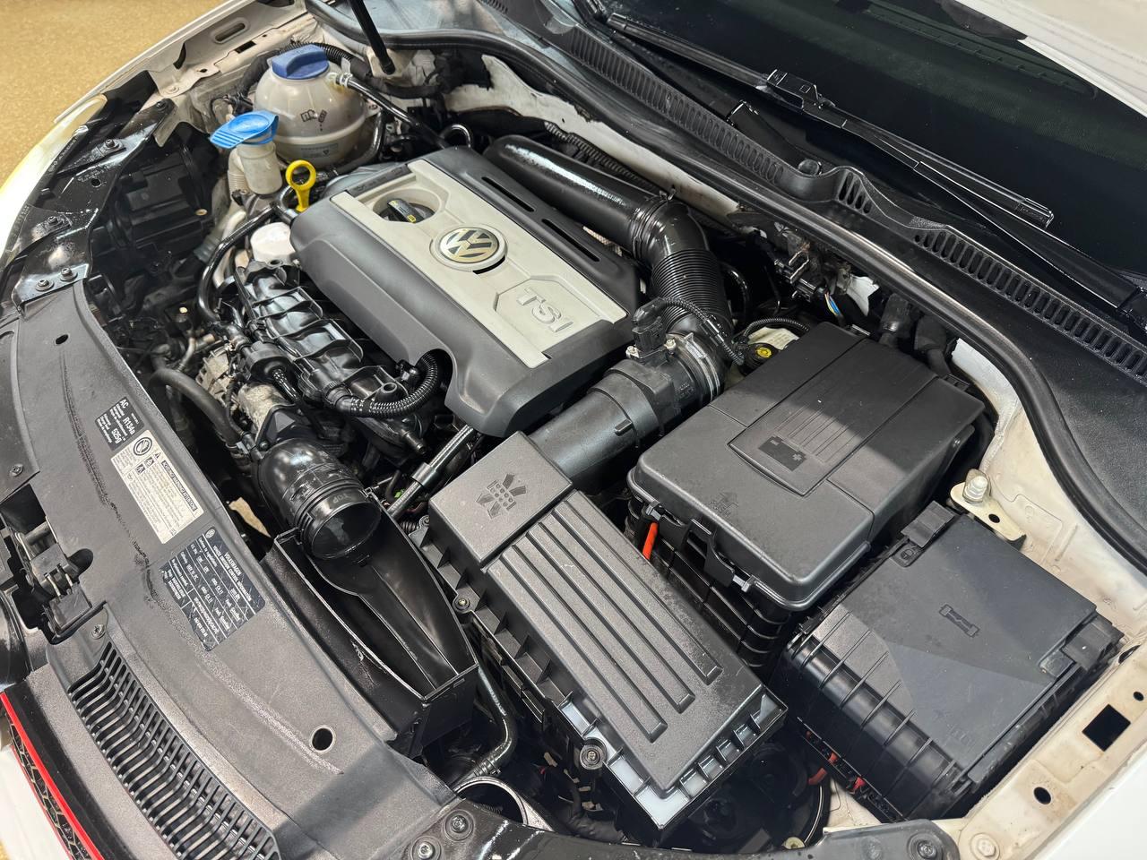 Volkswagen GTI 4dr HB Man 2011
