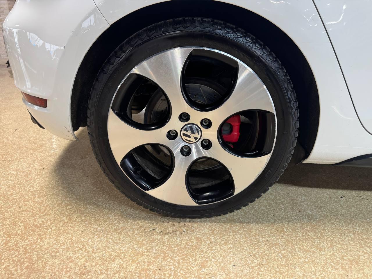 Volkswagen GTI 4dr HB Man 2011