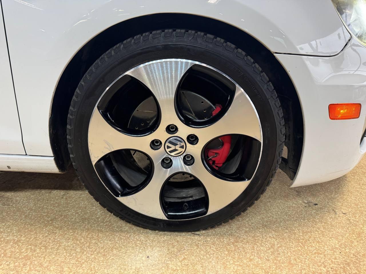 Volkswagen GTI 4dr HB Man 2011
