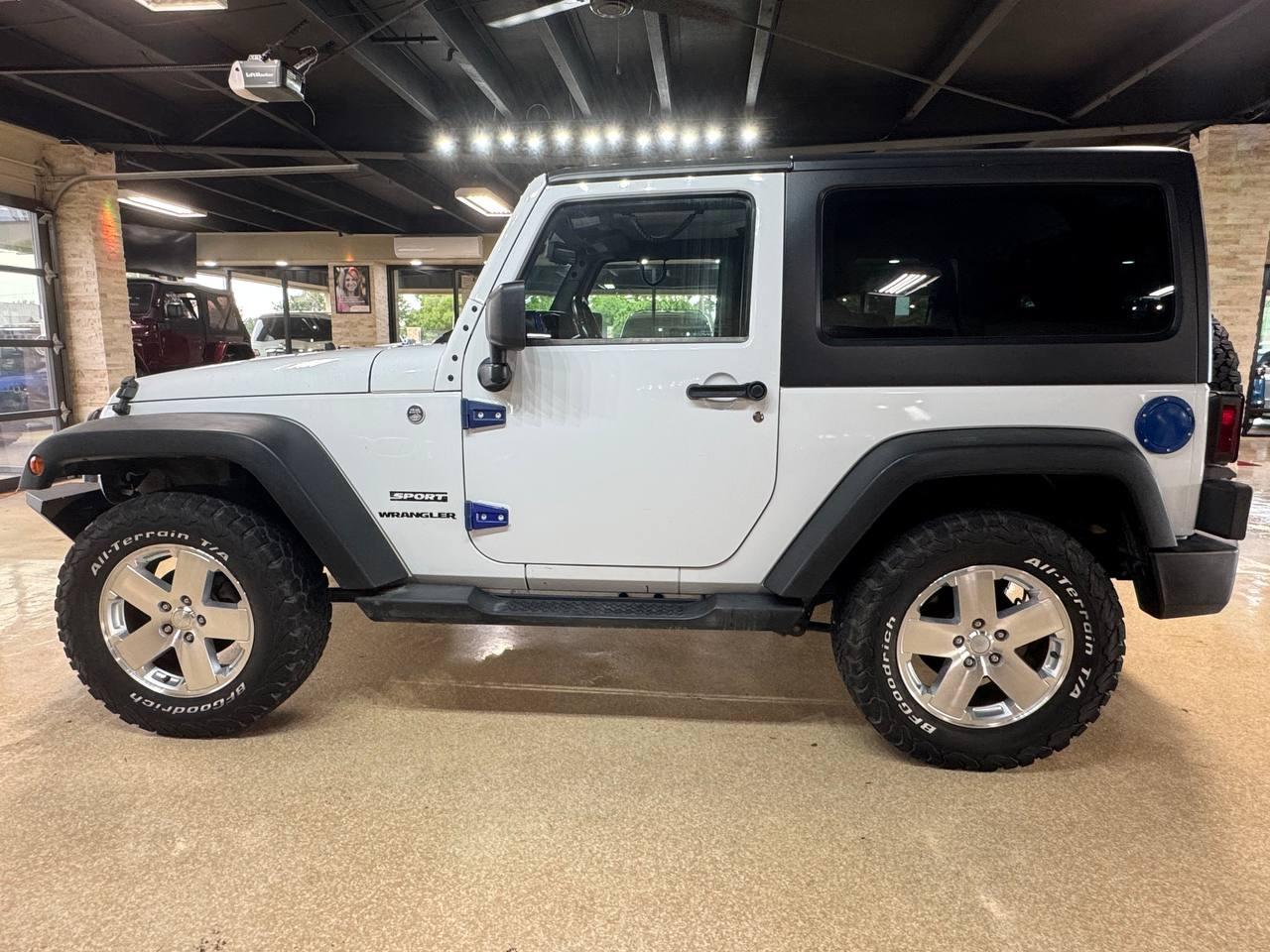 Jeep Wrangler 4WD 2dr Sport 2014