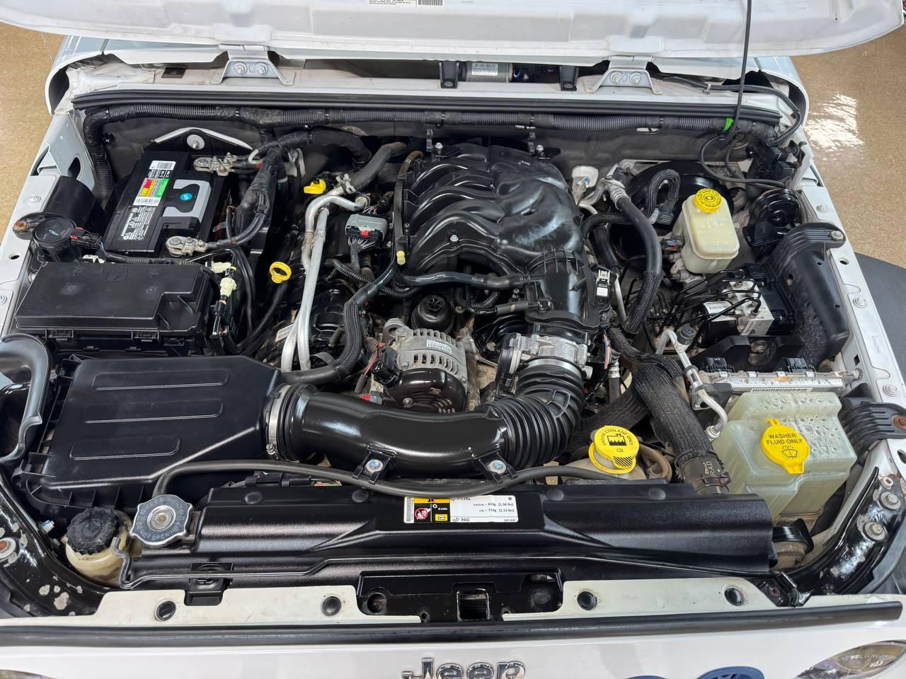 Jeep Wrangler 4WD 2dr Sport 2014